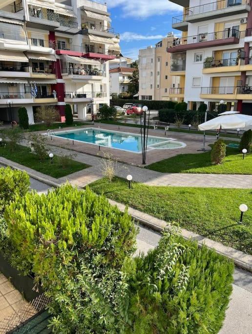 Jimmy'S Pool Apartment Peraía Eksteriør bilde