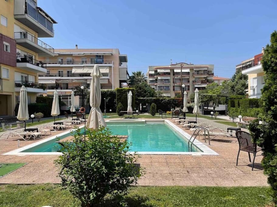 Jimmy'S Pool Apartment Peraía Eksteriør bilde